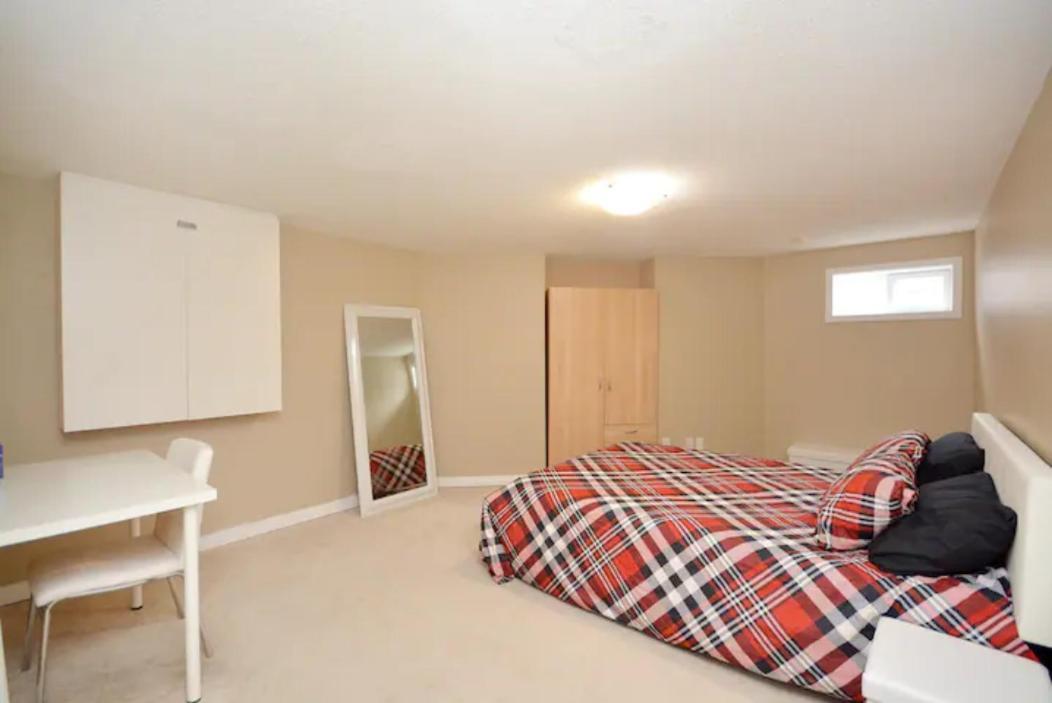 Riz Khan Peaceful Mississauga Home Kültér fotó